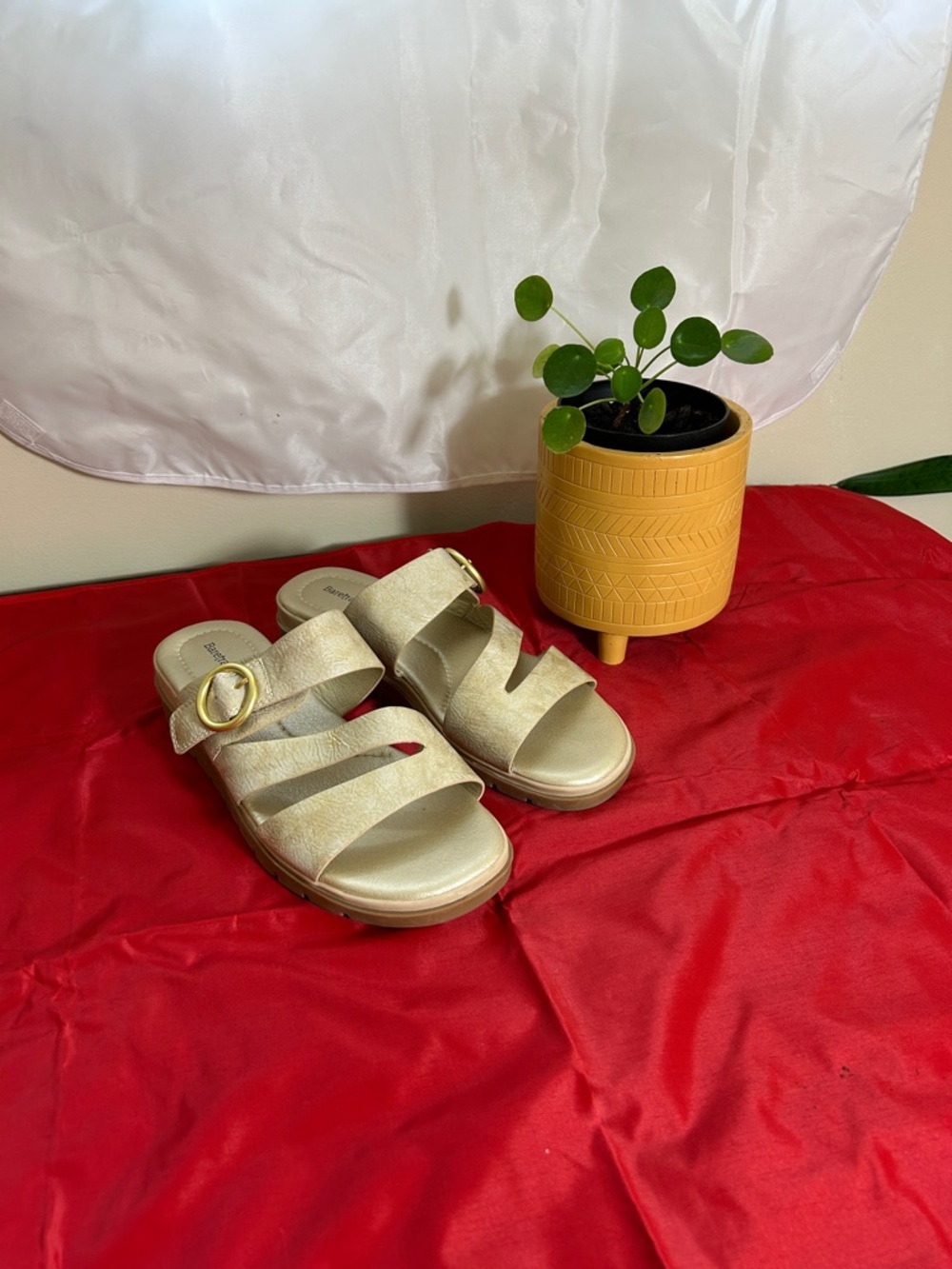 BareTraps Cream and Gold Sandals with Modern Straps
